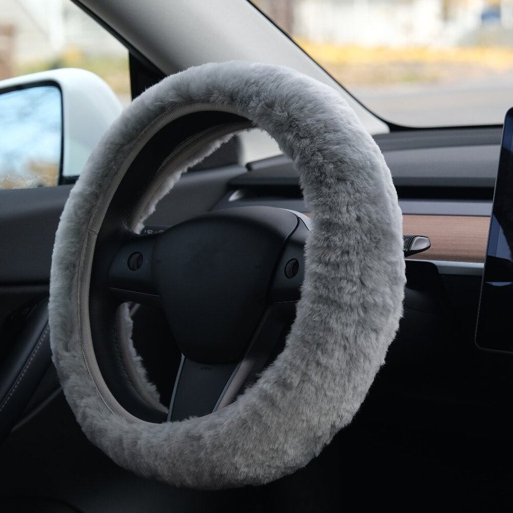 Natural Automotive Classic Sheepskin Steering Wheel Cover | 1-Piece | Silver
